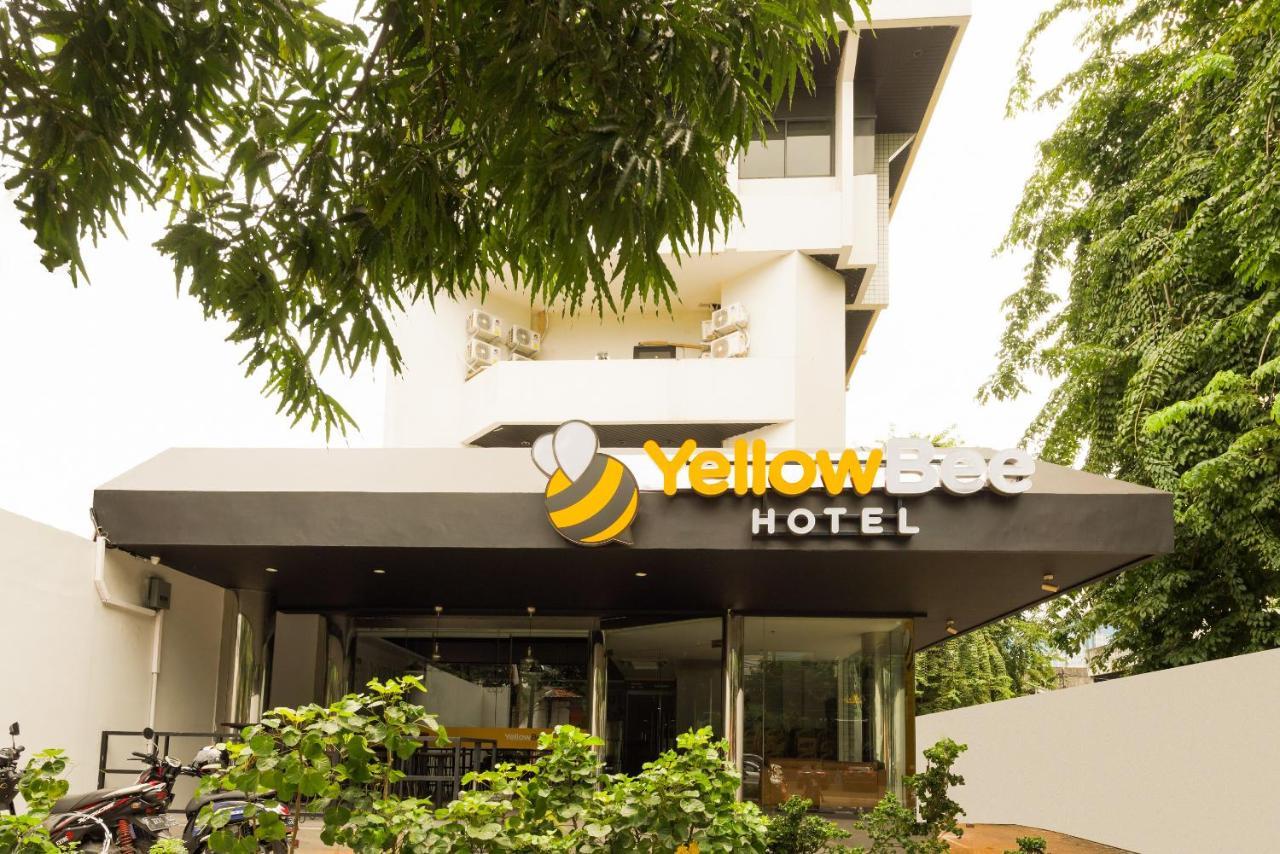 Yellow Bee Tanah Abang Hotel Jakarta Bagian luar foto